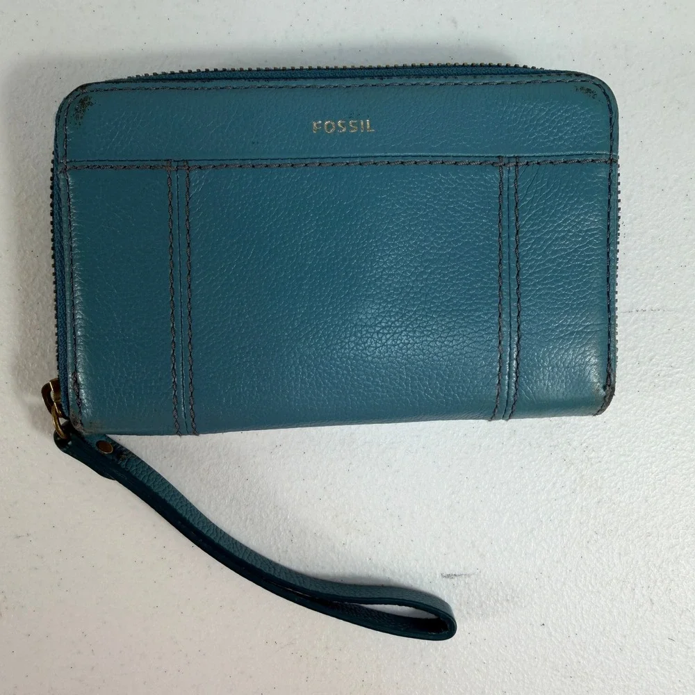 Fossil Logan Zip Around Clutch Wallet Wristlet Pebbled Leather‎ Teal Blue Travel